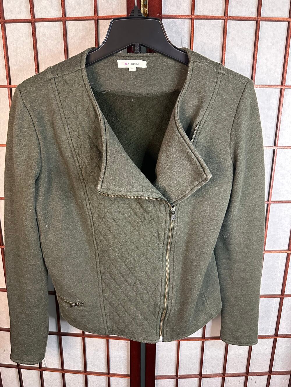 Athleta Belvedere Quilted Moto Jacket in olive or heathered green, Size Small